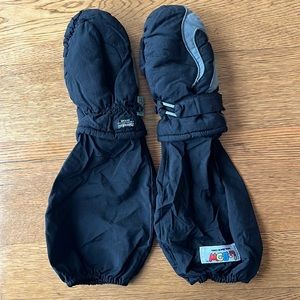 L-Bow mittens 8-12, Youth Large